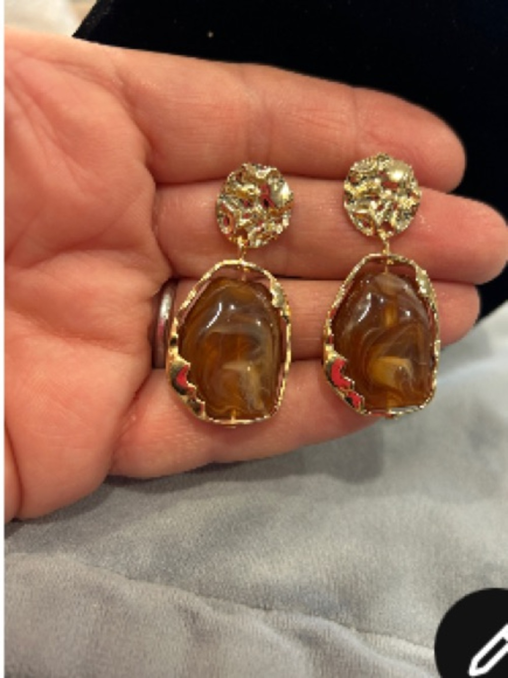 Tiger’s Eye Resin Drop Earrings-NWT
